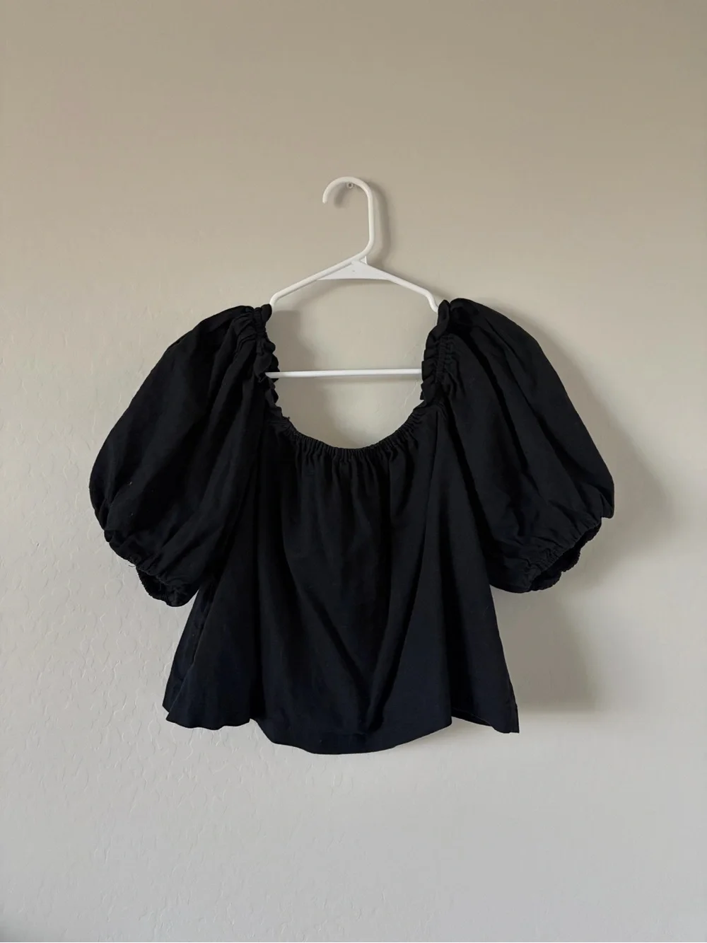 Abercrombie & Fitch Black Puff-Sleeve Square Neck Blouse